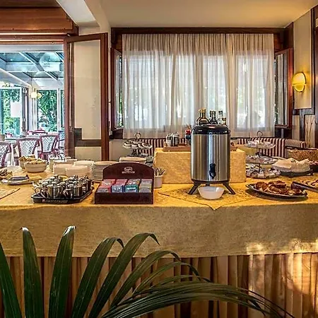 Hotel Adriaco 3*